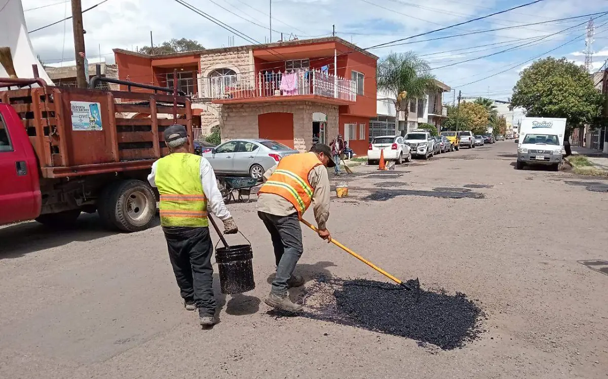 02. PAVIMENTACIÓN Y BACHEO (3)